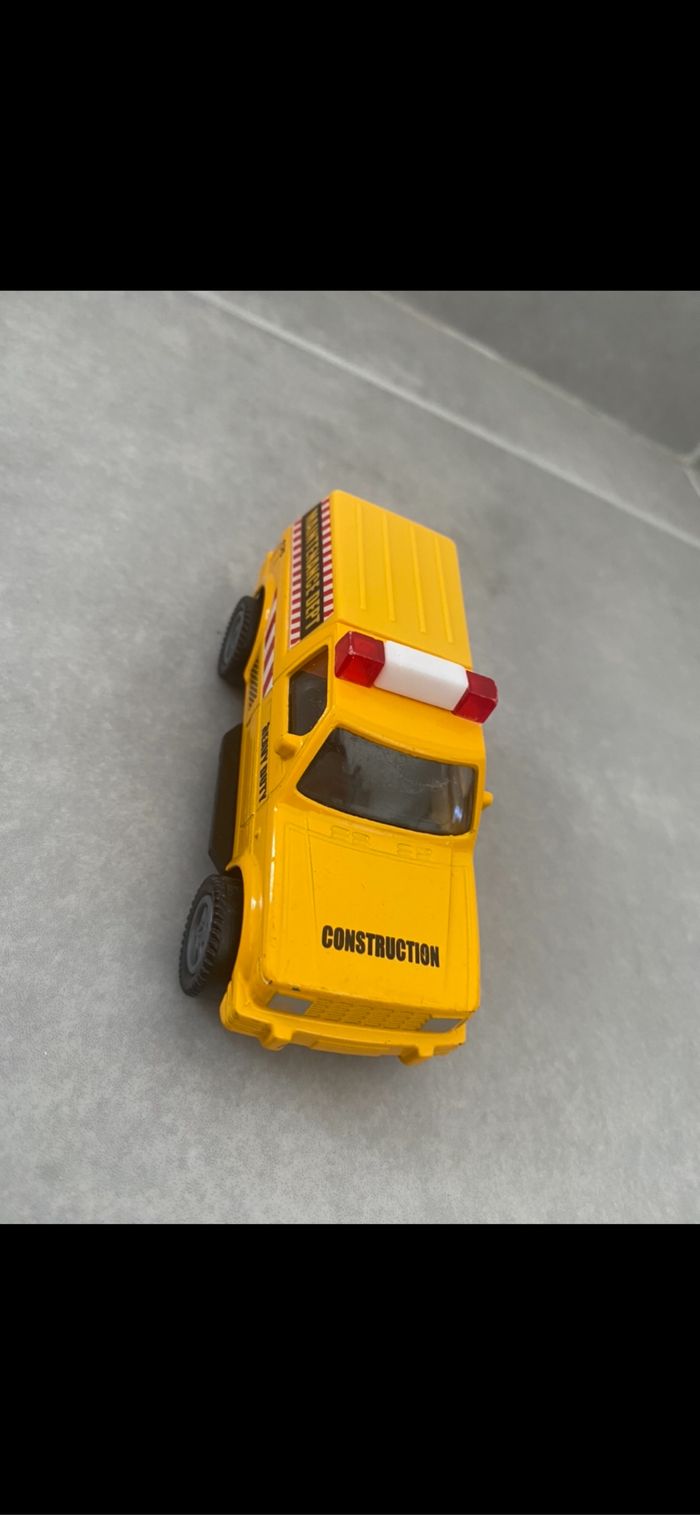 Voiture de chantier maintenance - photo numéro 3