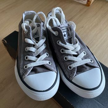 Converse grise