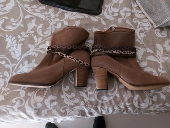 Bottines pointure 40 neuves