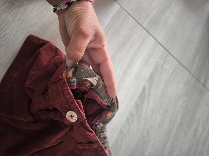 Petite jupe bordeaux velours - photo numéro 3