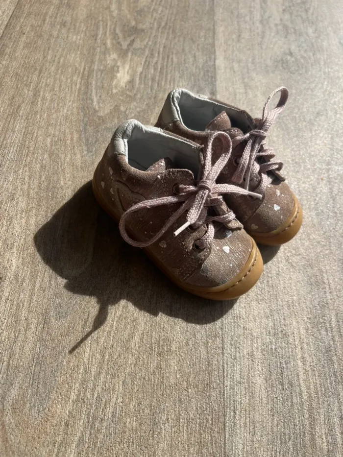 Chaussure bébé fille taille 19 GEMO - photo numéro 2