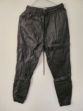 Pantalon simili noir pull&bear