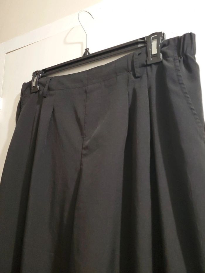 Pantalon noir - photo numéro 2