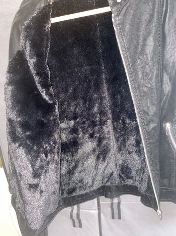 Blouson en daim noir Taille 42 neuf