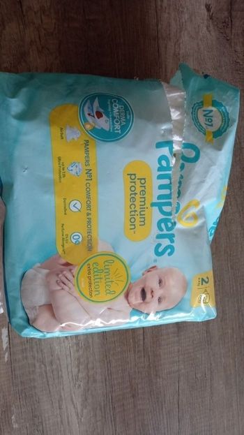 Couche pampers taille 2
