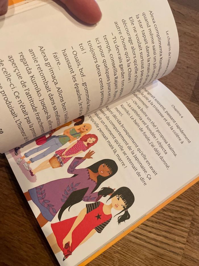 Livre Kinra Girls Numéro 24 Une star à l’école - photo numéro 8