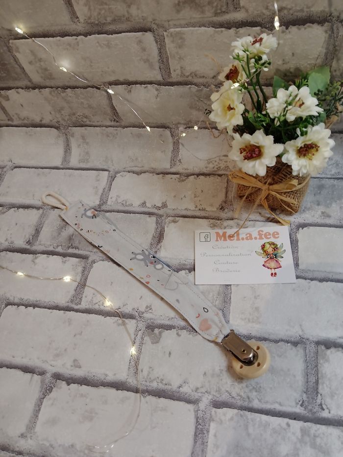 Attache tétine personnalisée - photo numéro 2