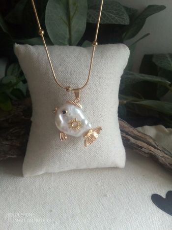 Collier poisson en perle de culture d'eau douce naturelle
