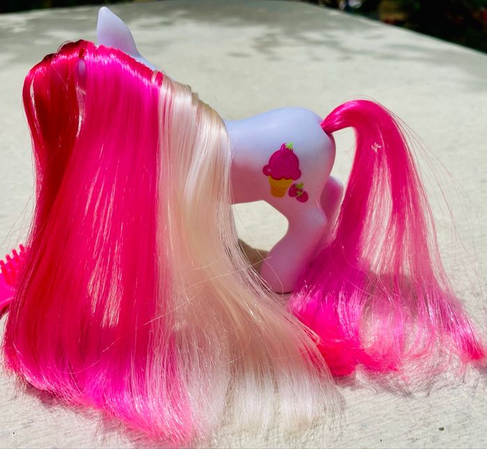 My Little pony - Strawberry surprise - photo numéro 2