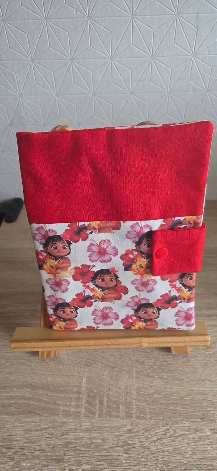 Protège carnet de santé et sac à dos - photo numéro 2