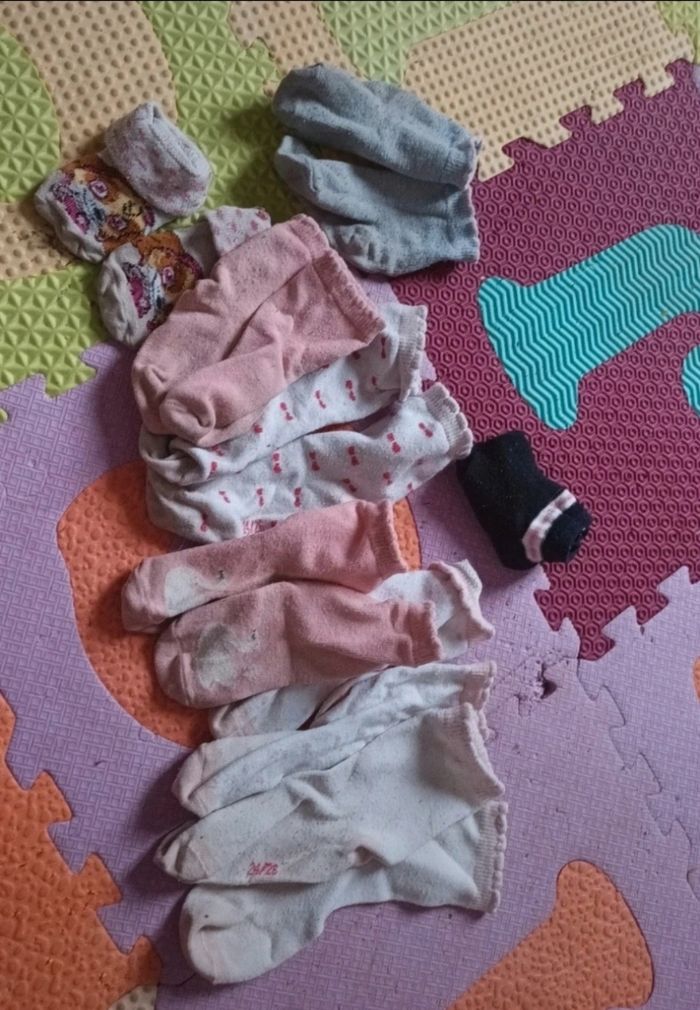 Lot vêtements fille 6-9mois - photo numéro 3
