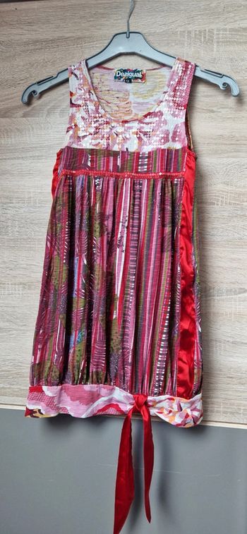 Tunique / robe courte.