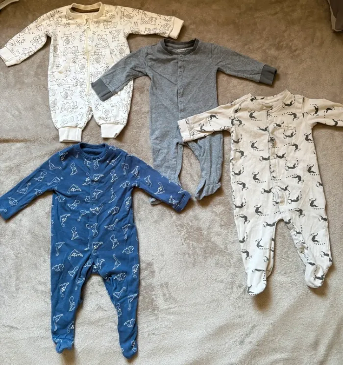 Lot pyjamas - photo numéro 2