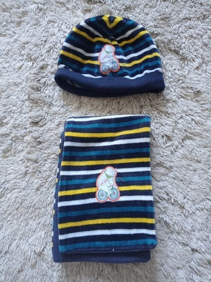 Bonnet et écharpe T0 compagnie des petits