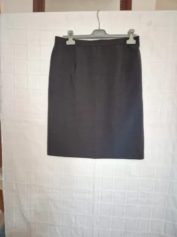 jupe droite taille 44