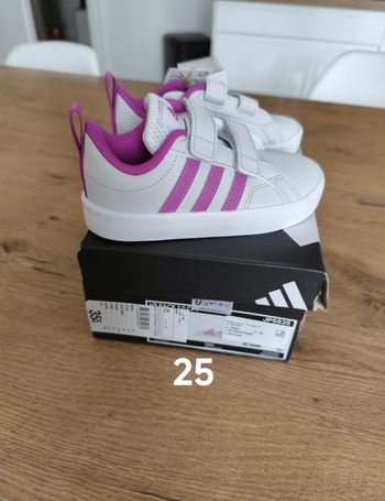Adidas fille taille 25
