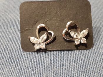 Boucle d'oreille en acier inoxydable cœur et papillon en zircon