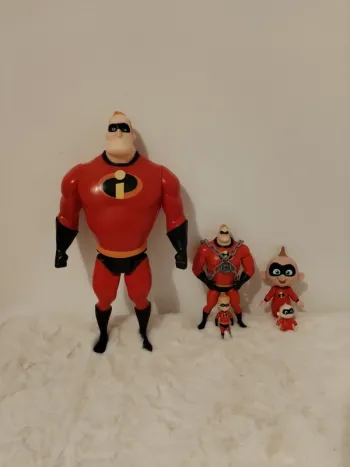 Lot figurines Les indestructibles promo