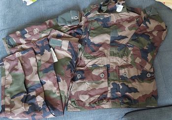Treillis veste et pantalon t4