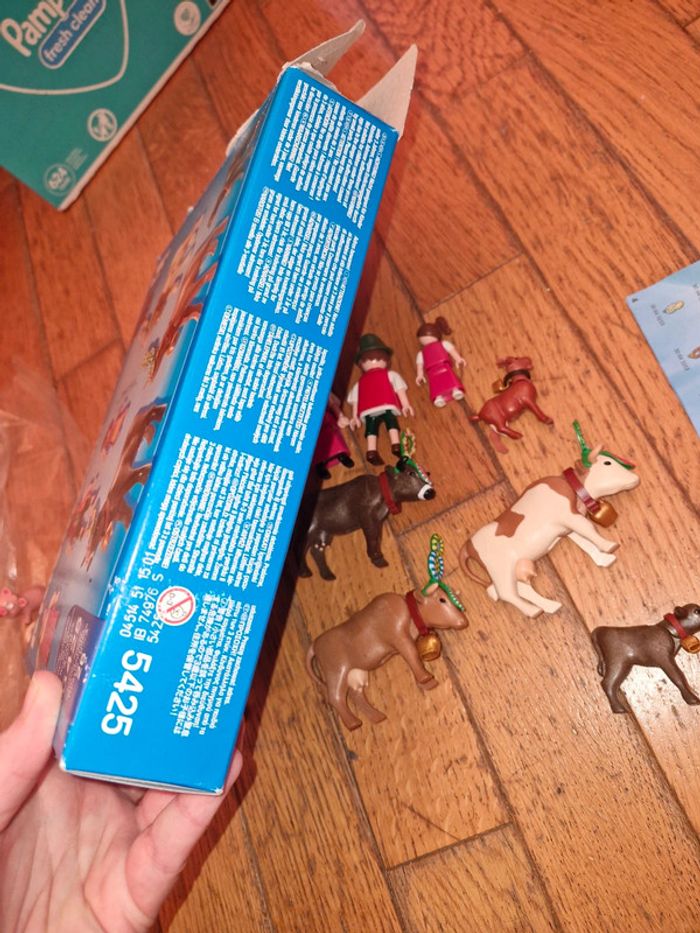 Playmobil 5425 - famille des montagnes avec vaches - photo numéro 10