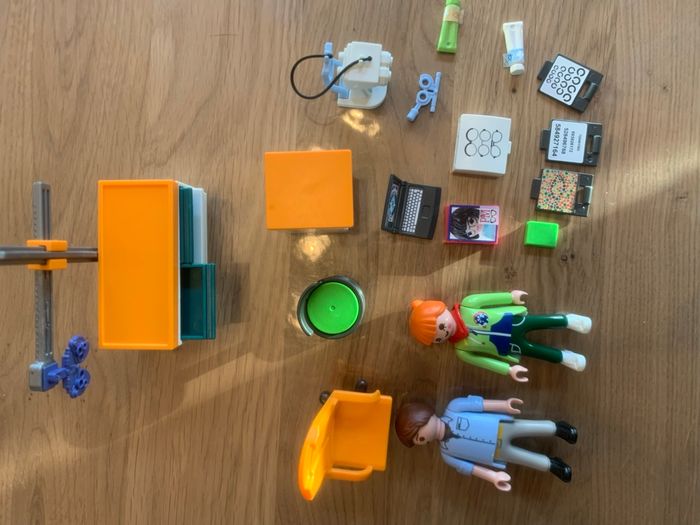 Playmobil 70197 - Cabinet d’ophtalmologie - photo numéro 2
