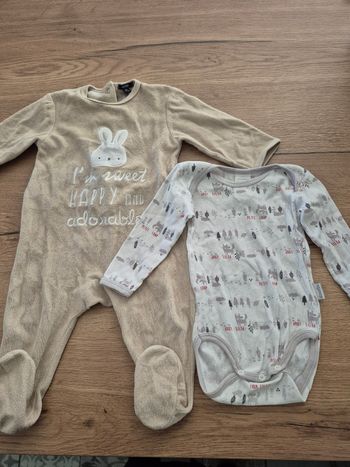 Lot pyjama et body 12 mois