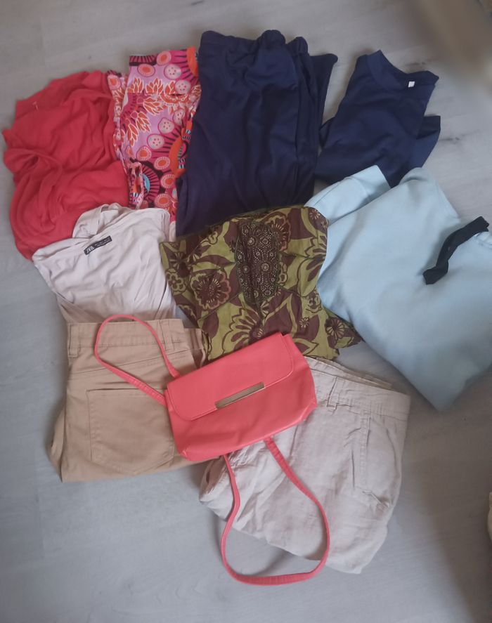 Lot de vêtements taille 40 en Tbe