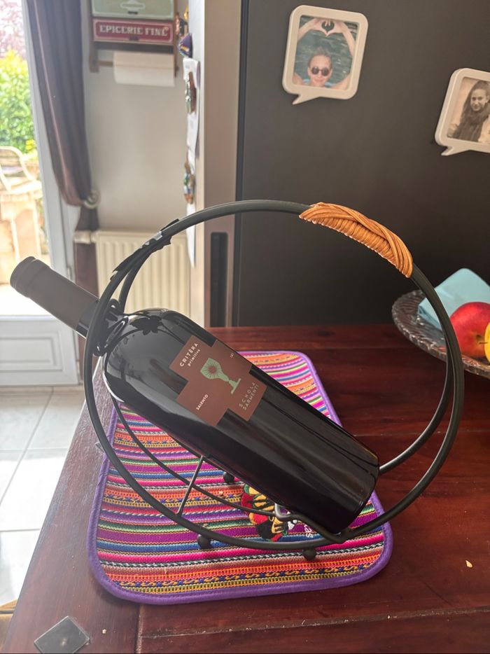 Porte bouteille en métal décoratif - photo numéro 2