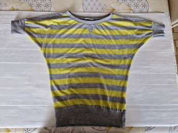 Tee shirt fille taille S