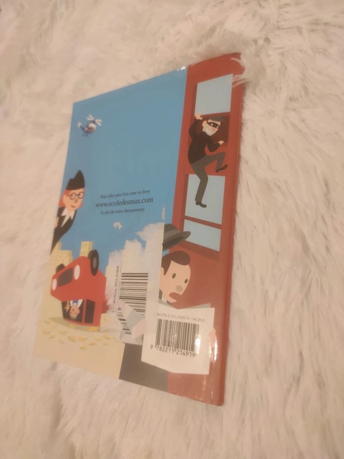 Livre _ Le Nuage Policier - L École des loisirs - photo numéro 10