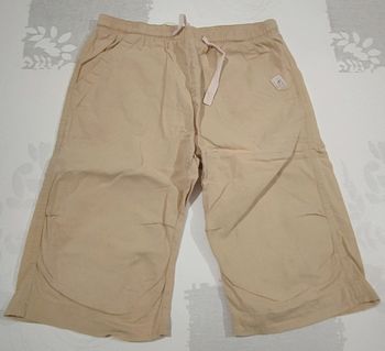 Pantacourt beige T : 6/7 ans