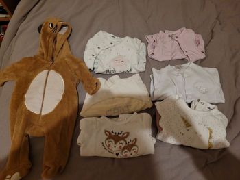 Vêtements bébé fille taille 1 mois