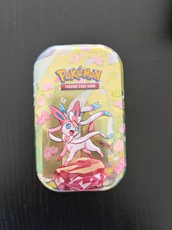Mini tin nymphali 8.5 evolution prismatique Pokémon 