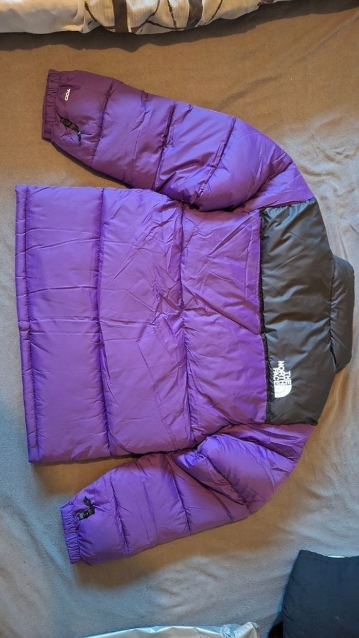 Doudoune North Face violette taille XL - photo numéro 2