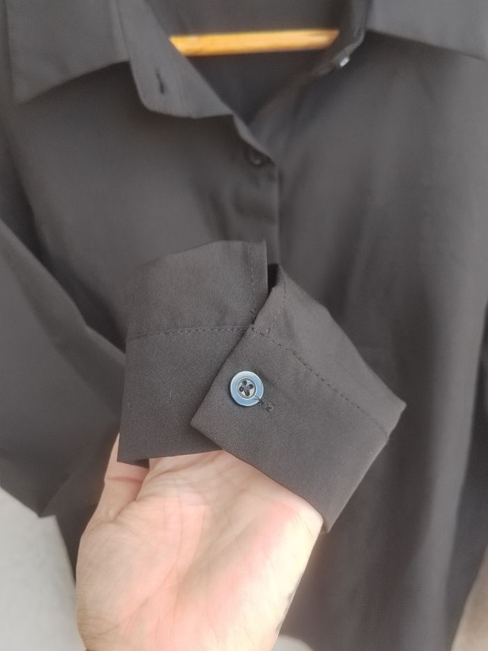Chemise Noire Satinée shein – Effet Satin Chic – Taille 40/42 – État Impeccable - photo numéro 5