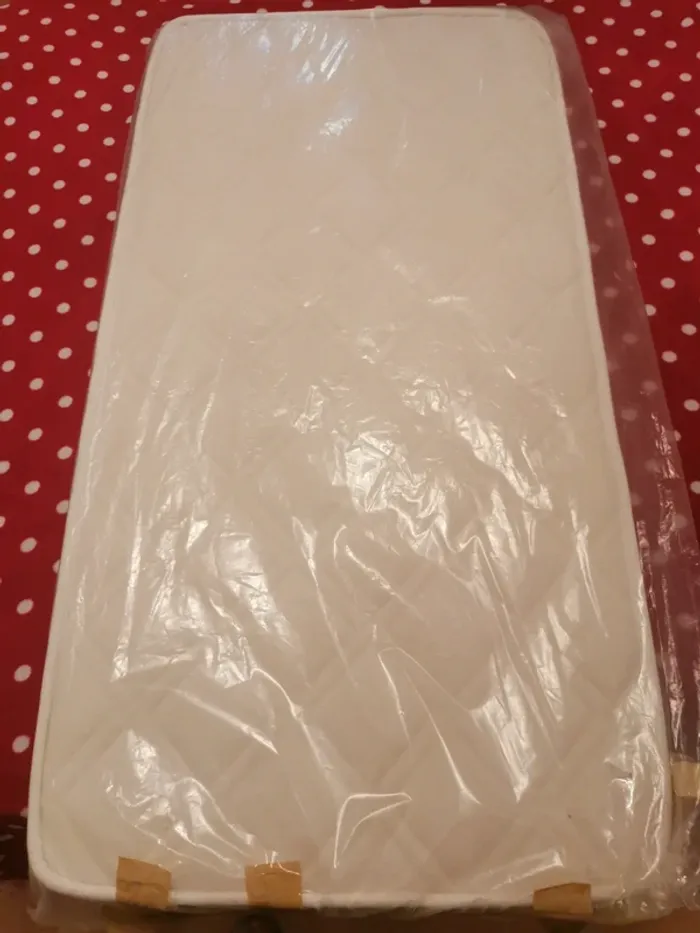 Matelas lit bébé - photo numéro 2