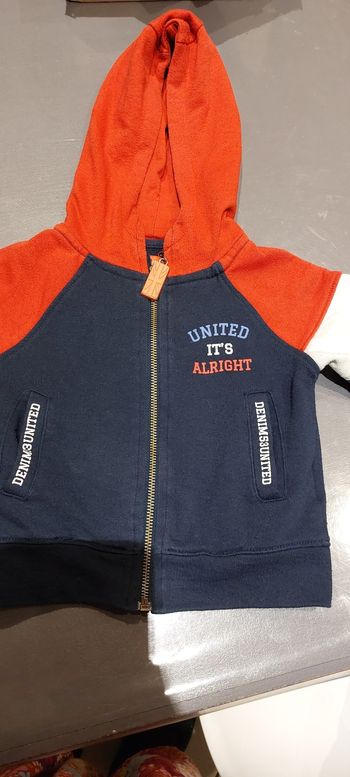 Veste zippée capuche 3ans