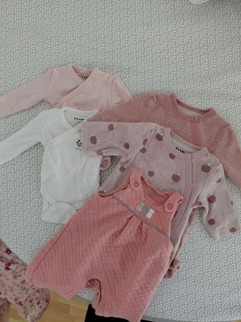 Lot bodies et pyjama 0 mois