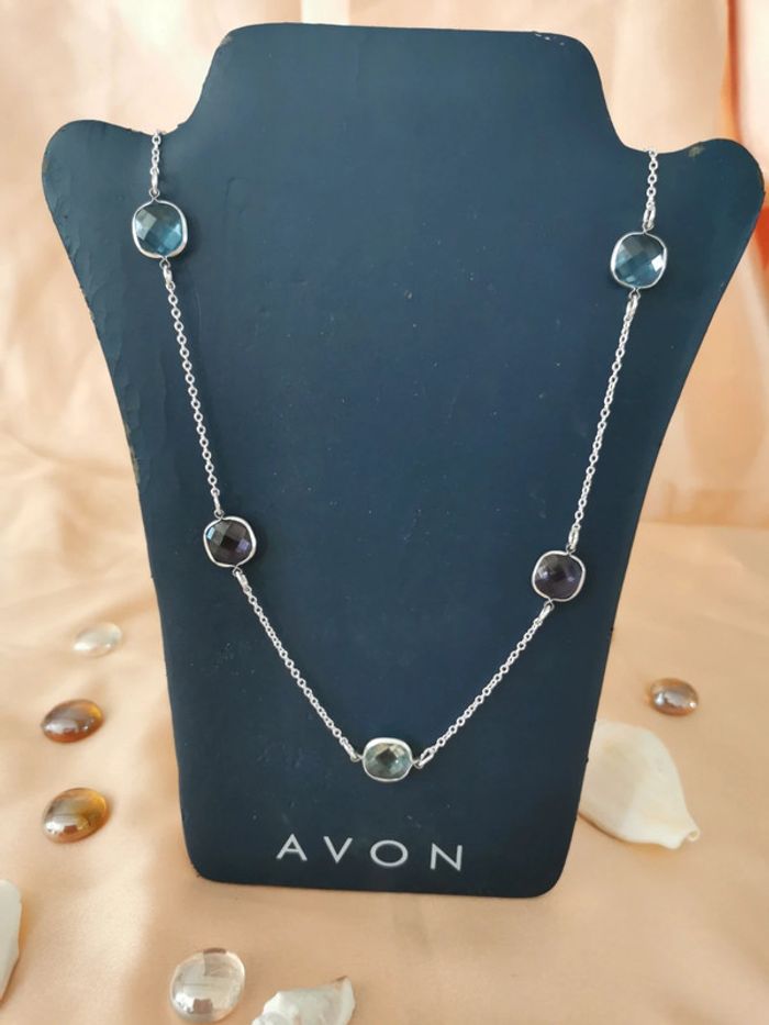 Collier. Bleu turquoise. Mauve. Avon - photo numéro 3