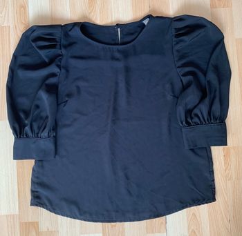 Chemisier noir manches bouffantes taille 44