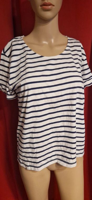 Jolie marinière lacet dos , taille L camaieu