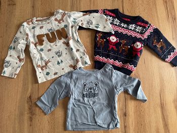 2 tee shirt 1 pull 12 mois