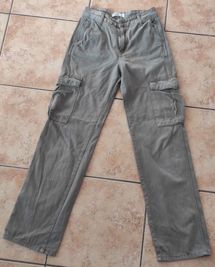 Pantalon cargo Pull & Bear 32  kaki