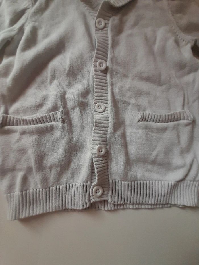 Gilet blanc avec boutons - photo numéro 3