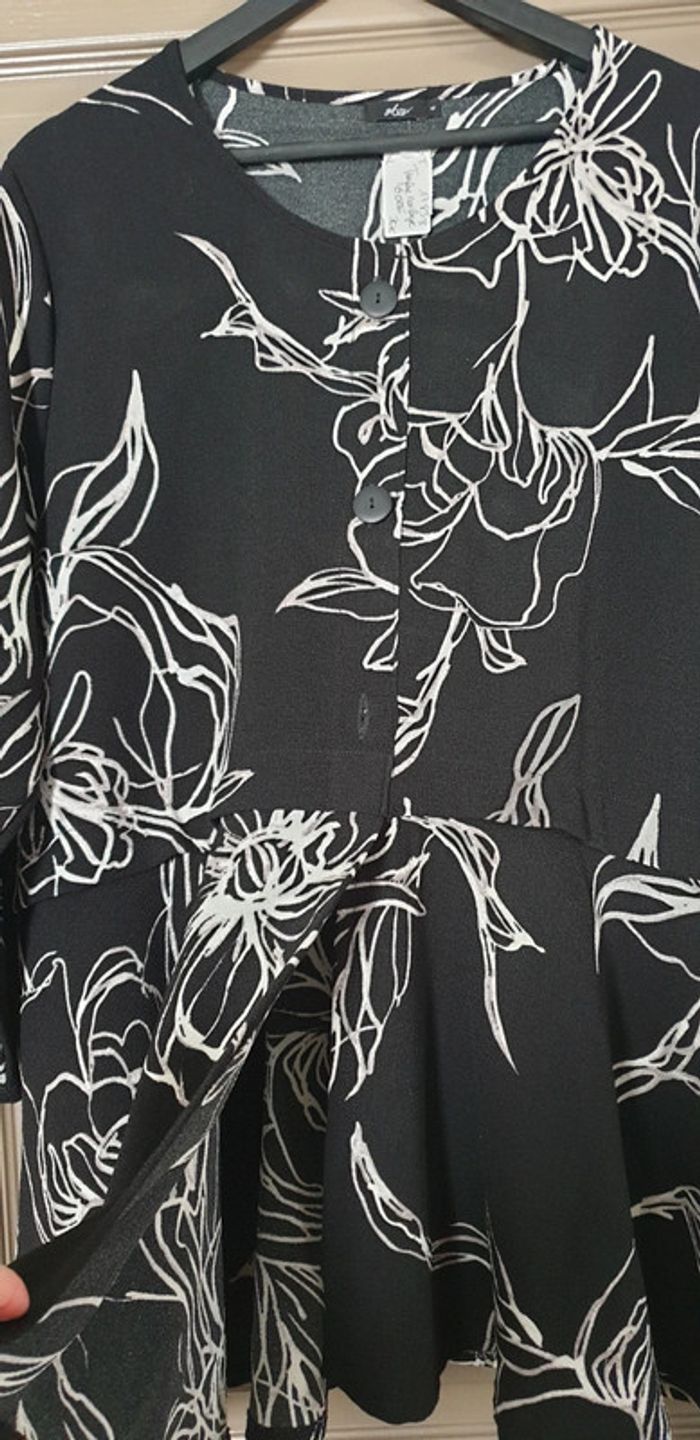 Tunique fleuri noire/blanc G Ozé - photo numéro 5