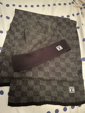 Bonnet lv et epharpe 