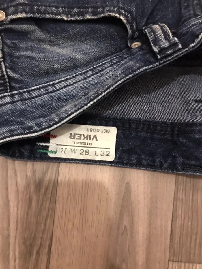 Pantalon jeans Diesel unisexe troué bleu marine taille 28/32 - photo numéro 5