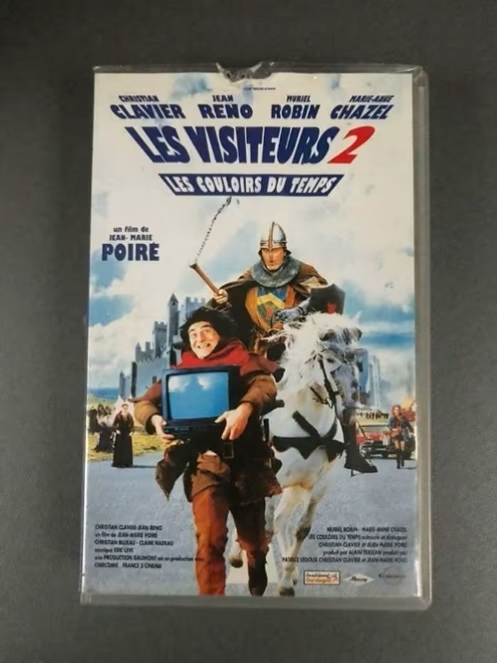 VHS "Les visiteurs 2 : Les couloirs du temps"