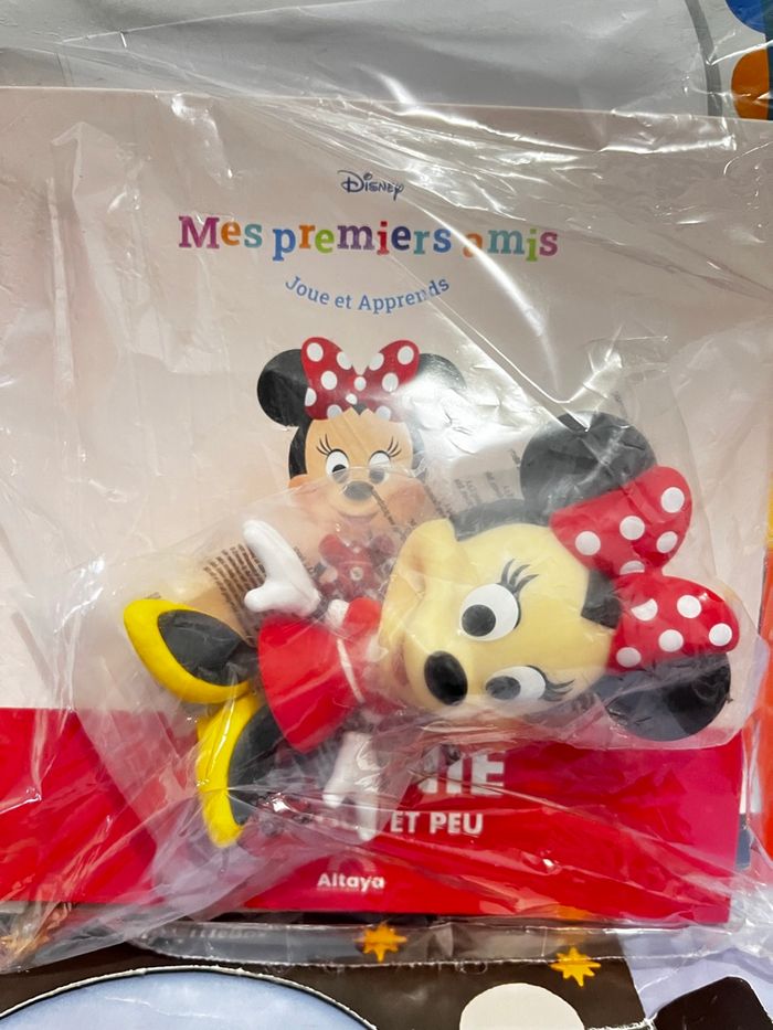 Livre Disney mes premiers amis sous blister - photo numéro 2