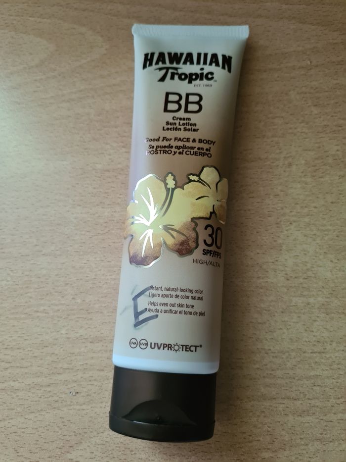 Crème solaire légèrement teinté 150ml